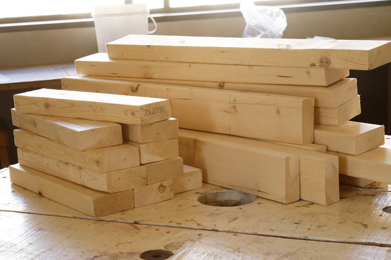シンプソン金具と2×4材（ツーバイフォー材）で棚を自作DIY